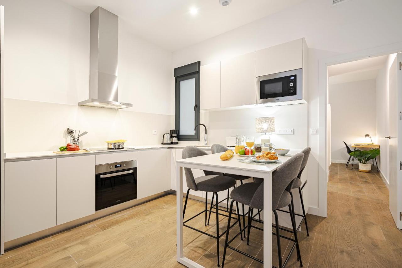 Feelathome Castilla Apartments Madrid Exterior foto