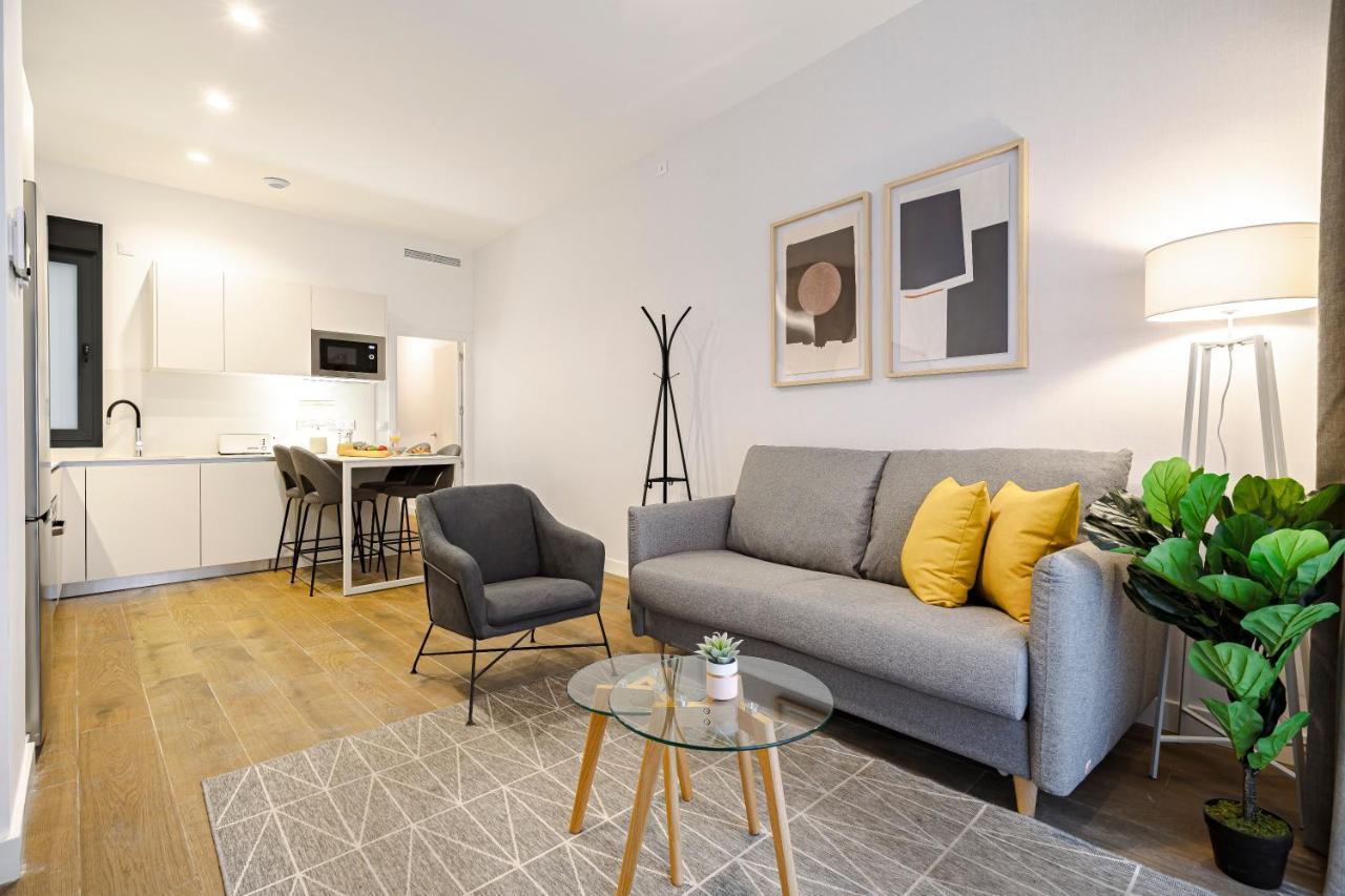 Feelathome Castilla Apartments Madrid Exterior foto
