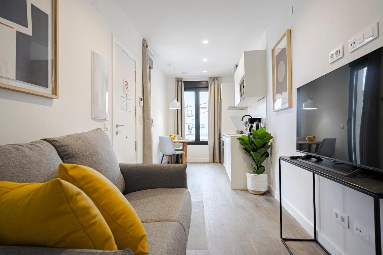 Feelathome Castilla Apartments Madrid Exterior foto