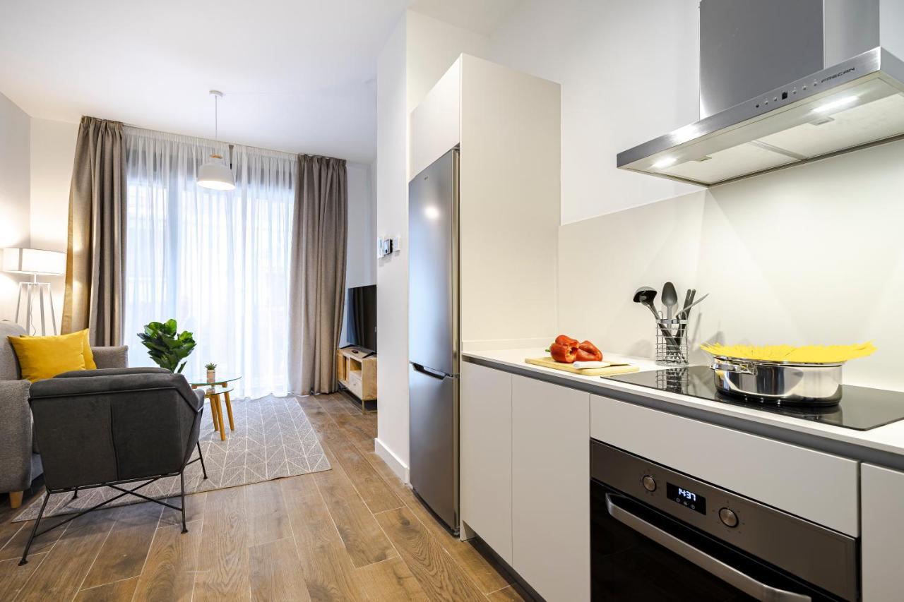Feelathome Castilla Apartments Madrid Exterior foto