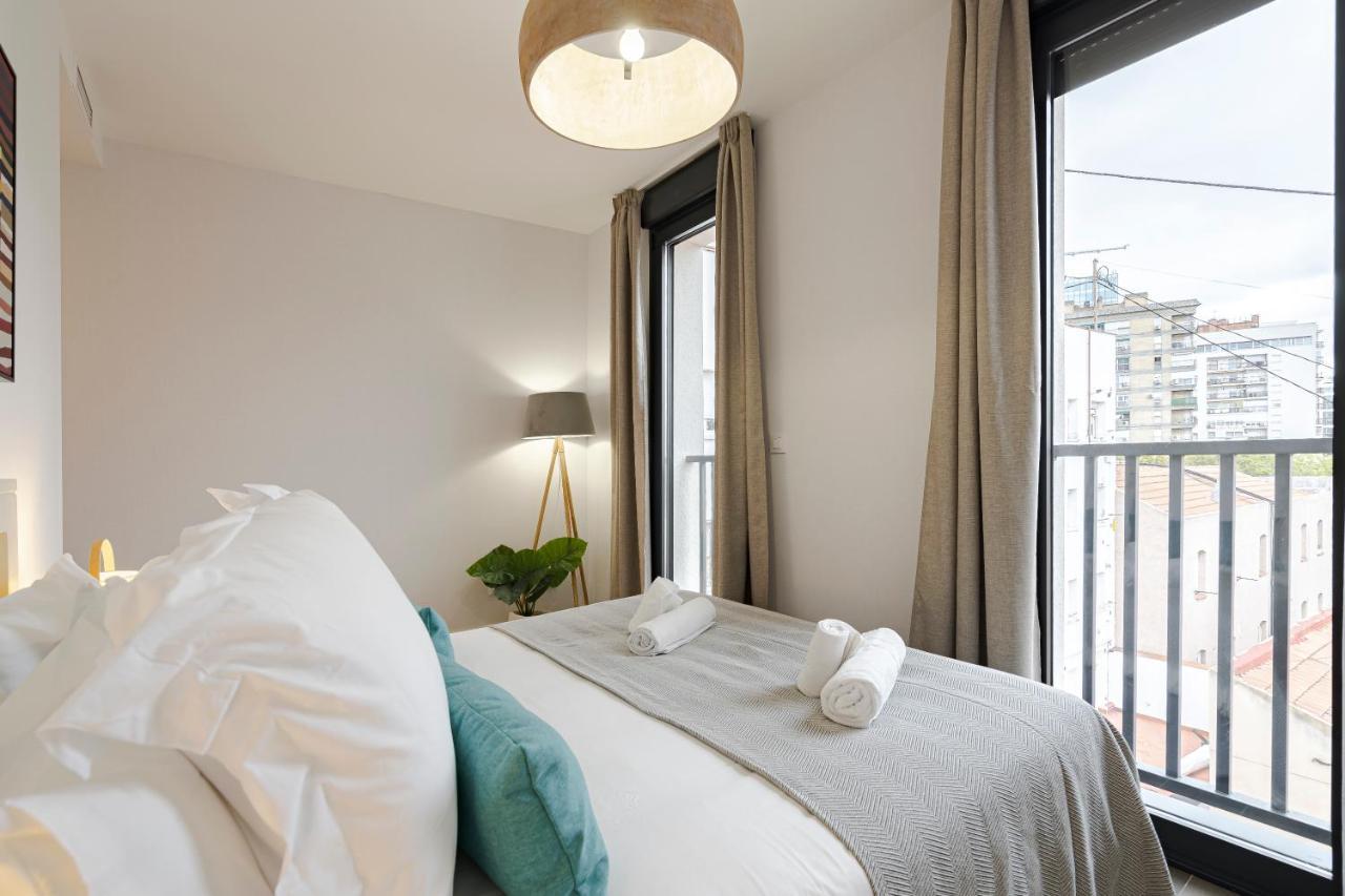 Feelathome Castilla Apartments Madrid Exterior foto