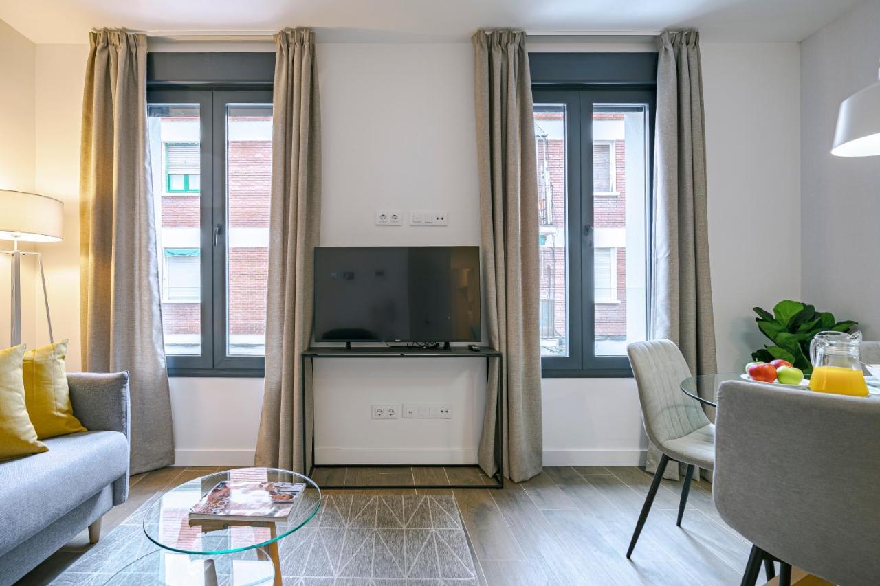 Feelathome Castilla Apartments Madrid Exterior foto