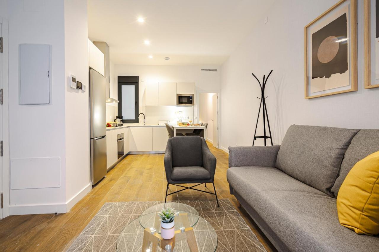 Feelathome Castilla Apartments Madrid Exterior foto