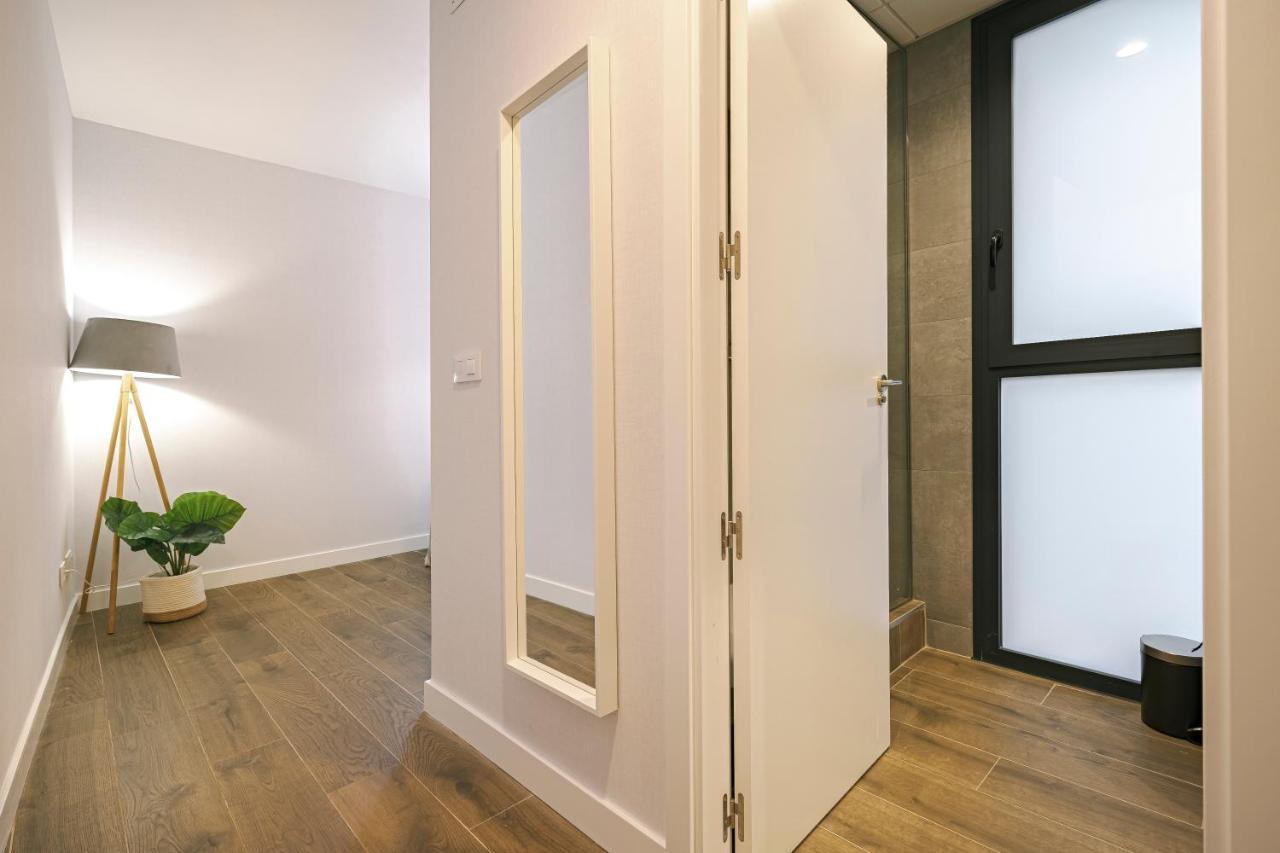 Feelathome Castilla Apartments Madrid Exterior foto