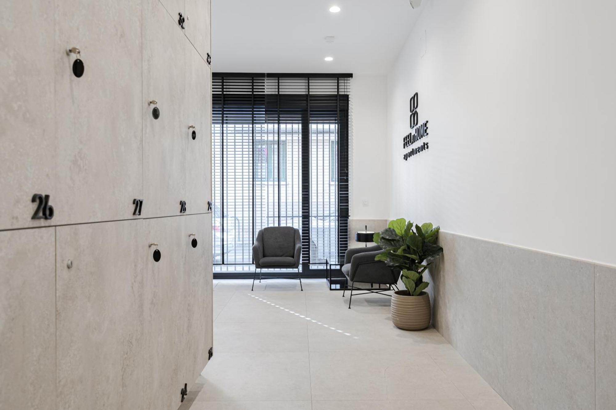 Feelathome Castilla Apartments Madrid Exterior foto