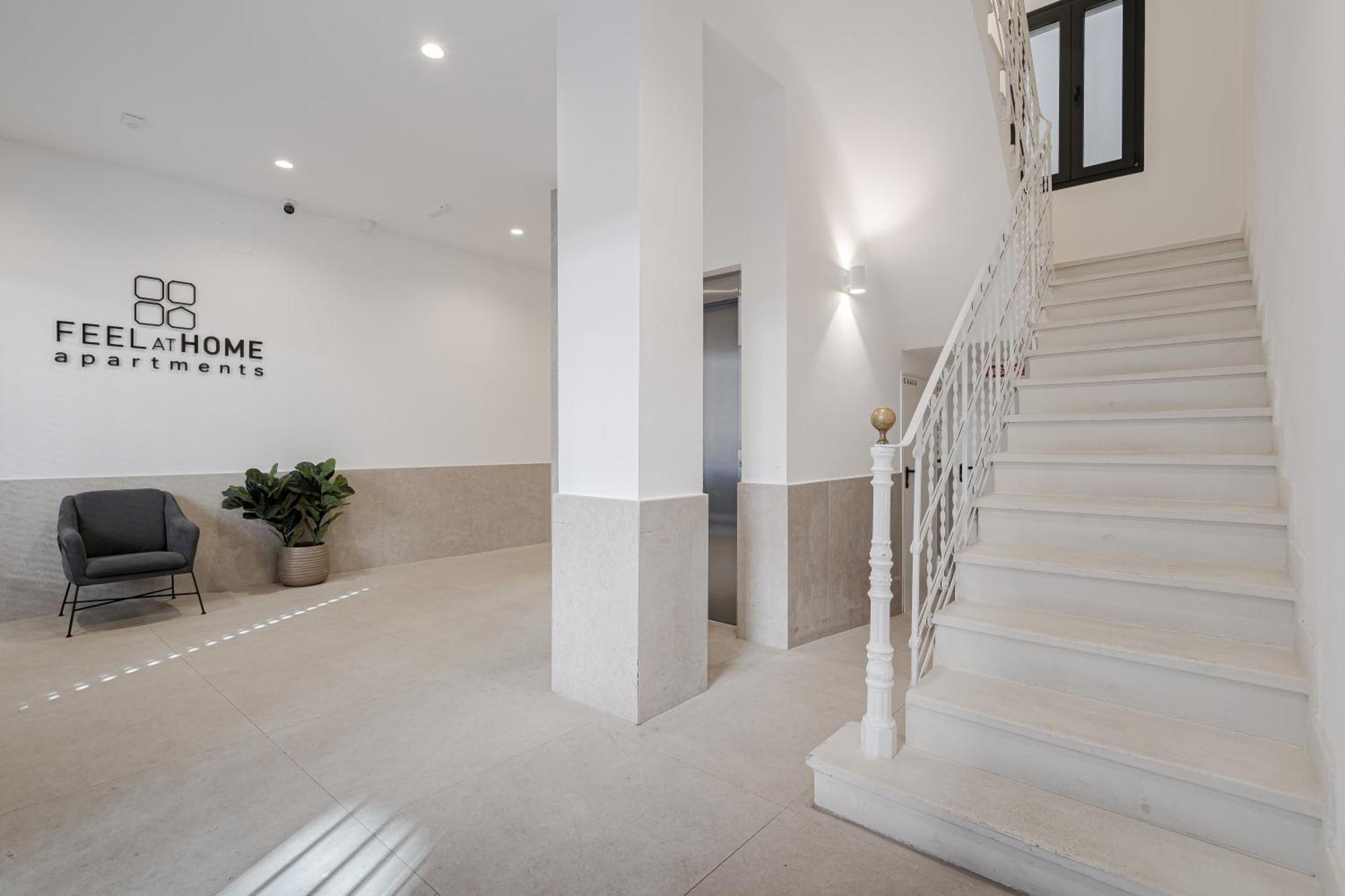 Feelathome Castilla Apartments Madrid Exterior foto