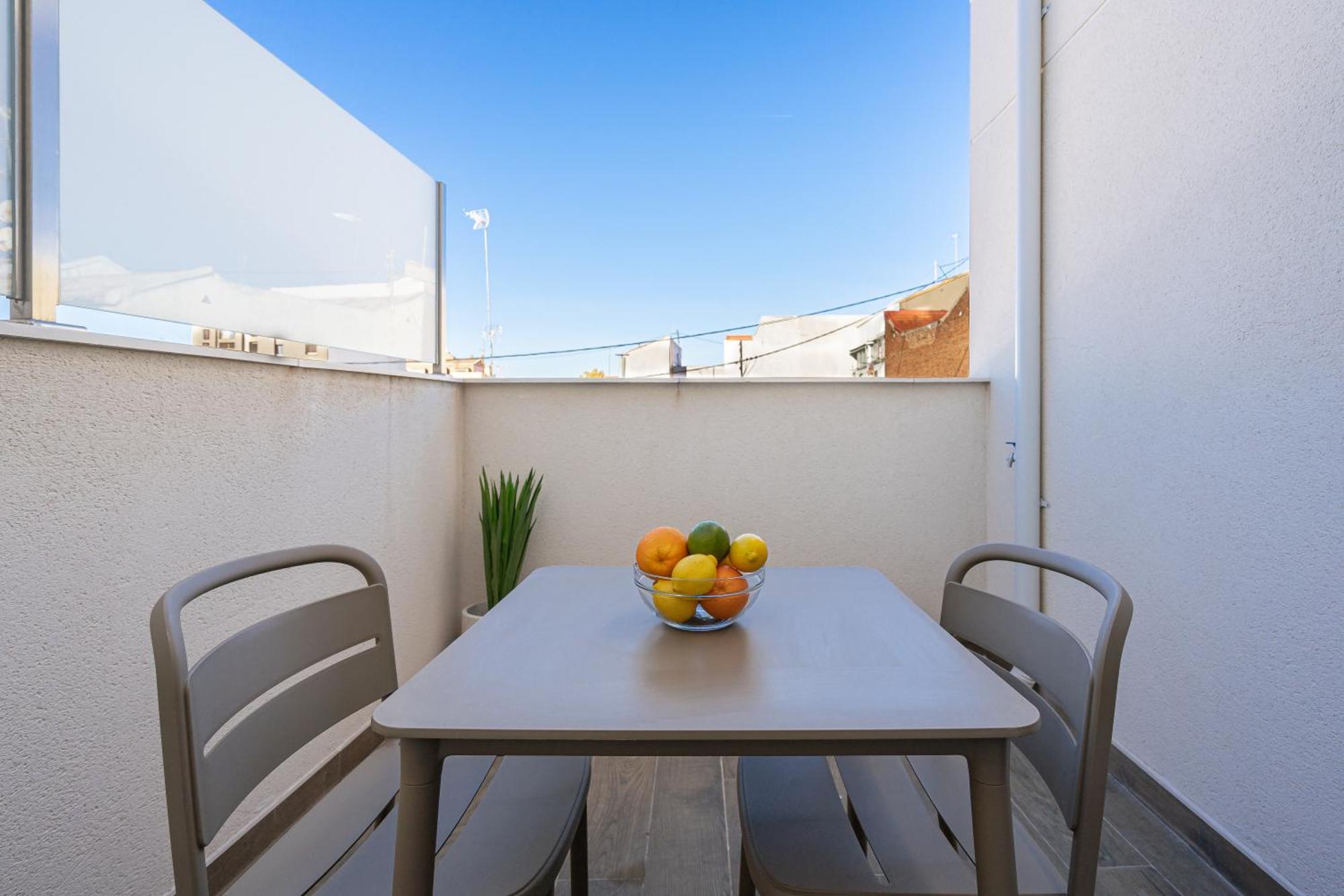 Feelathome Castilla Apartments Madrid Exterior foto