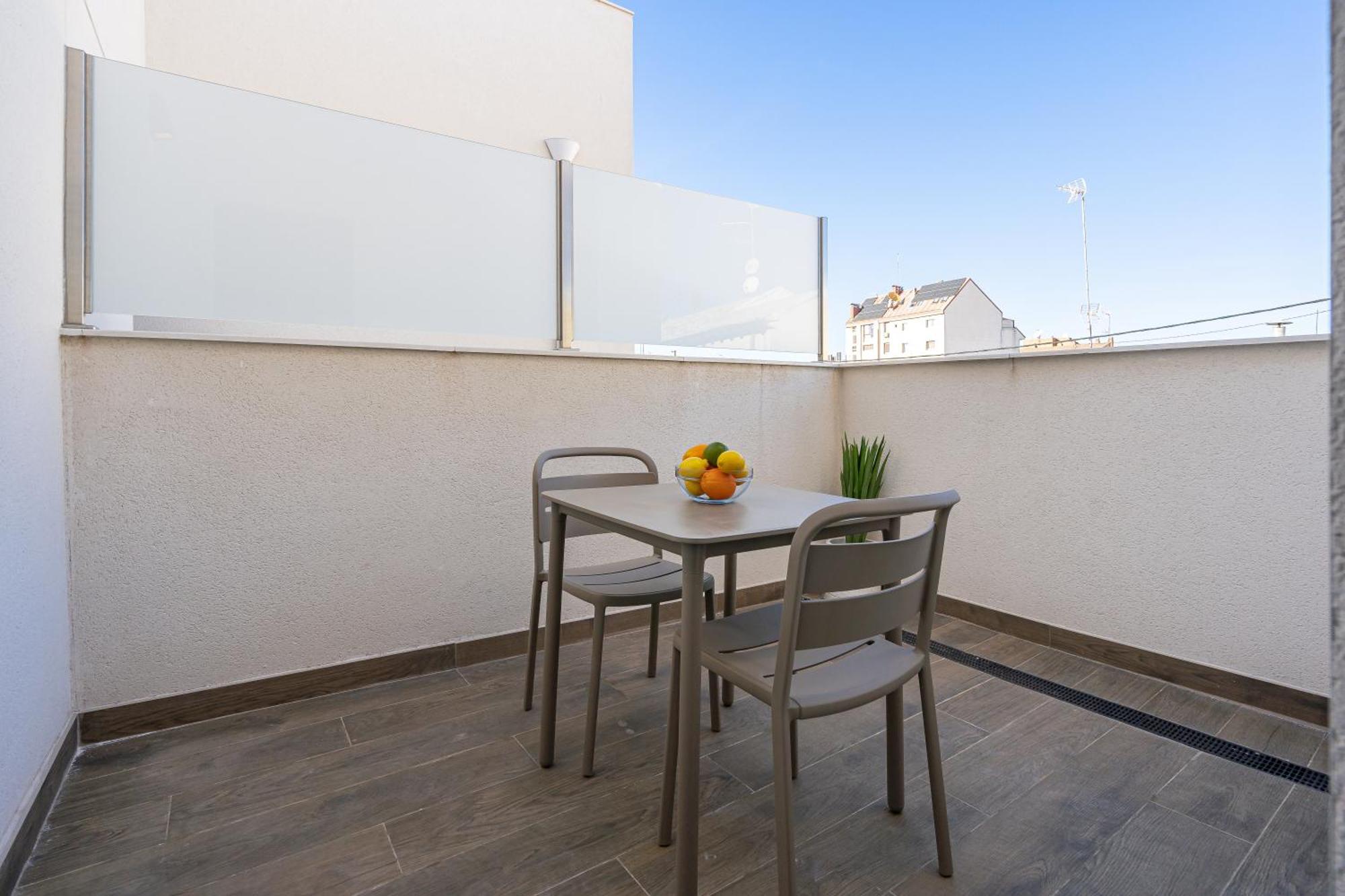 Feelathome Castilla Apartments Madrid Exterior foto